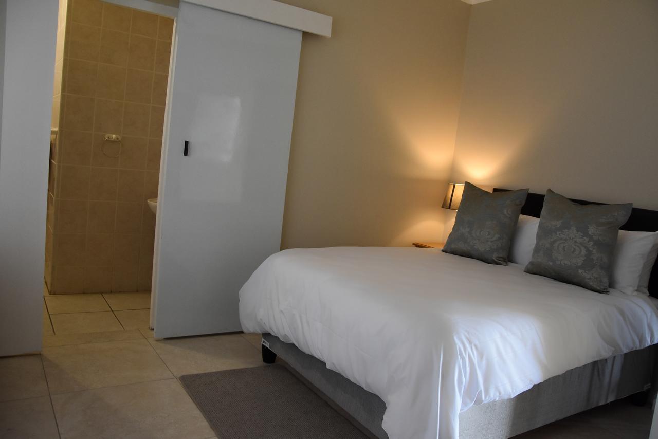 34Onlincoln Guesthouse Bellville Extérieur photo