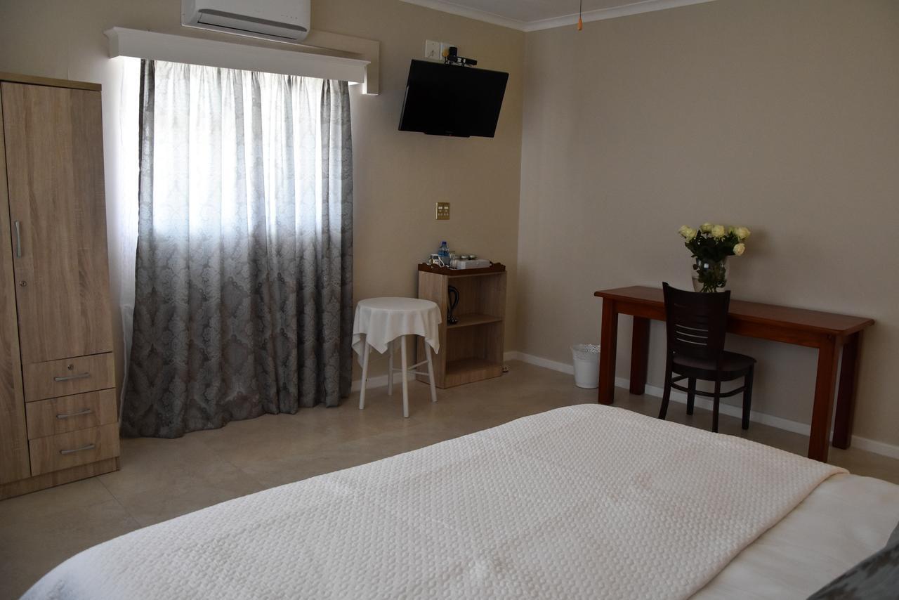 34Onlincoln Guesthouse Bellville Extérieur photo