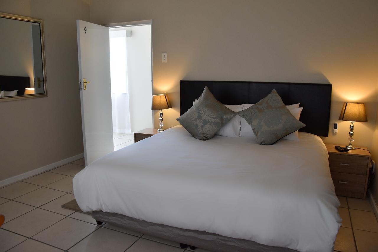 34Onlincoln Guesthouse Bellville Extérieur photo